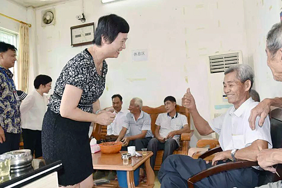 访贫慰问送温暖 访贫慰问送温暖